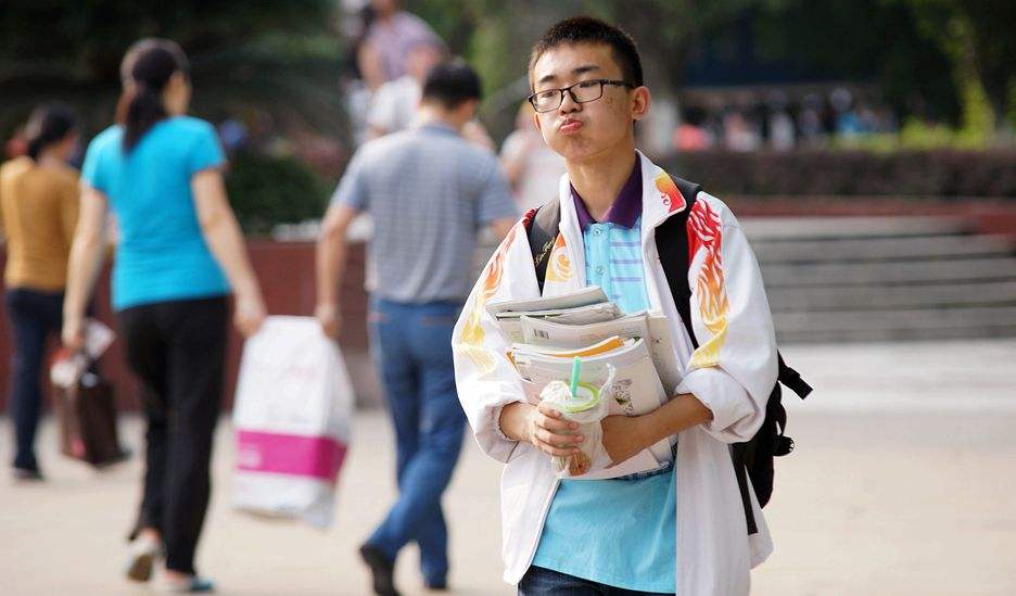 高中堕落了两年怎么拯救自己,高中生怎么摆脱堕落