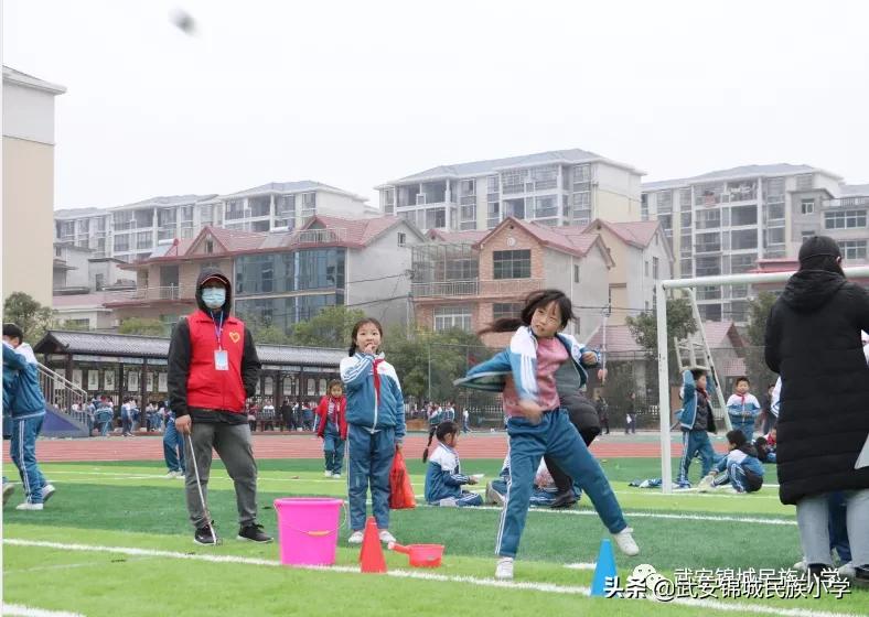 浼犳壙浣撹偛绮剧浜夊仛鏃朵唬鏂颁汉,浼犳壙濂ヨ繍绮剧浜夊仛鏃朵唬鏂颁汉