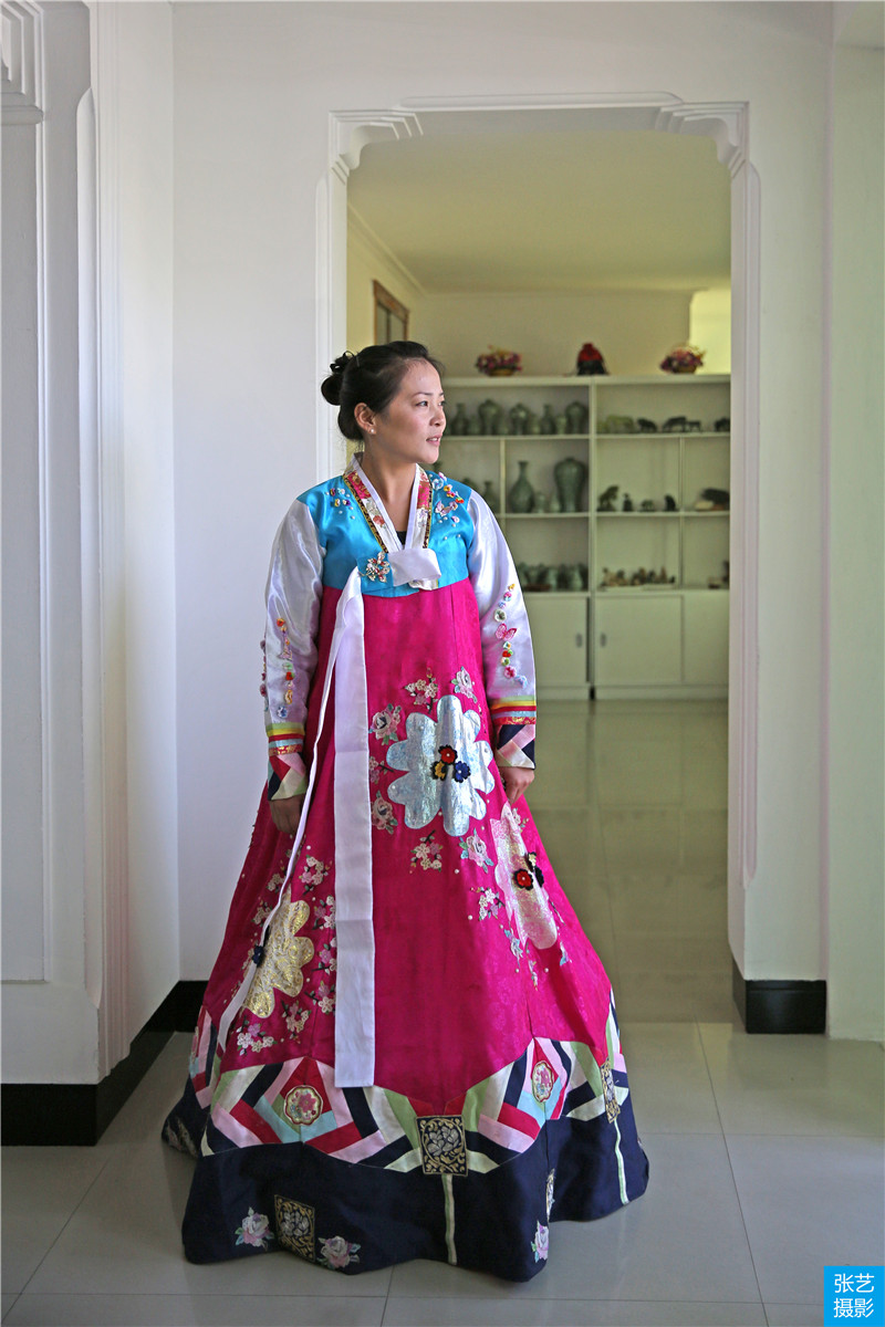 中国游客朝鲜购物,朝鲜首都平壤的商店