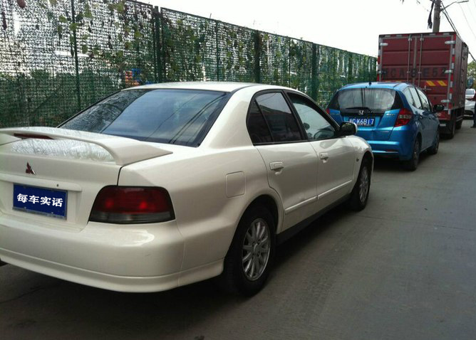 三菱戈蓝哪一款最帅,三菱戈蓝老款鲨鱼头红色