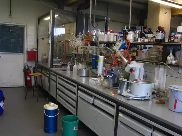 德国某大学实验室，大家进来感受一下