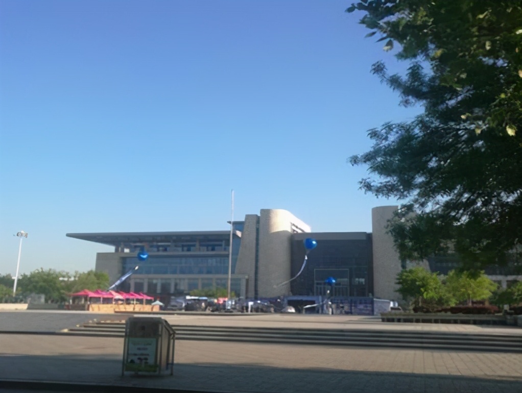 沧州旅游吴桥杂技,沧州非遗杂技表演