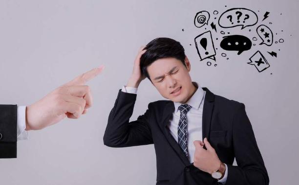 同事要我跟他调休,同事想和我换班我该怎么回复