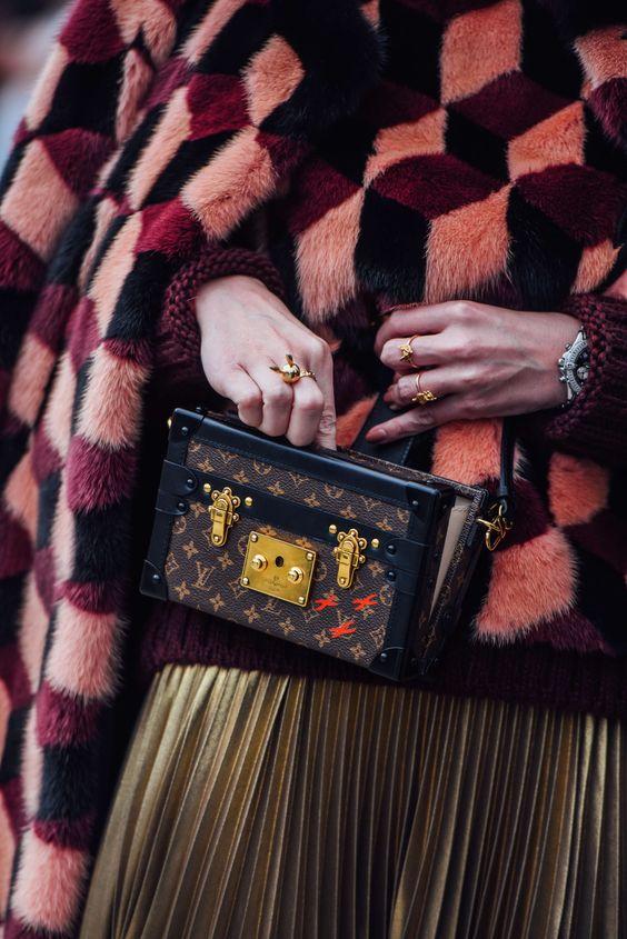 便宜的二手奢侈品平台,奢侈品二手平台哪个靠谱