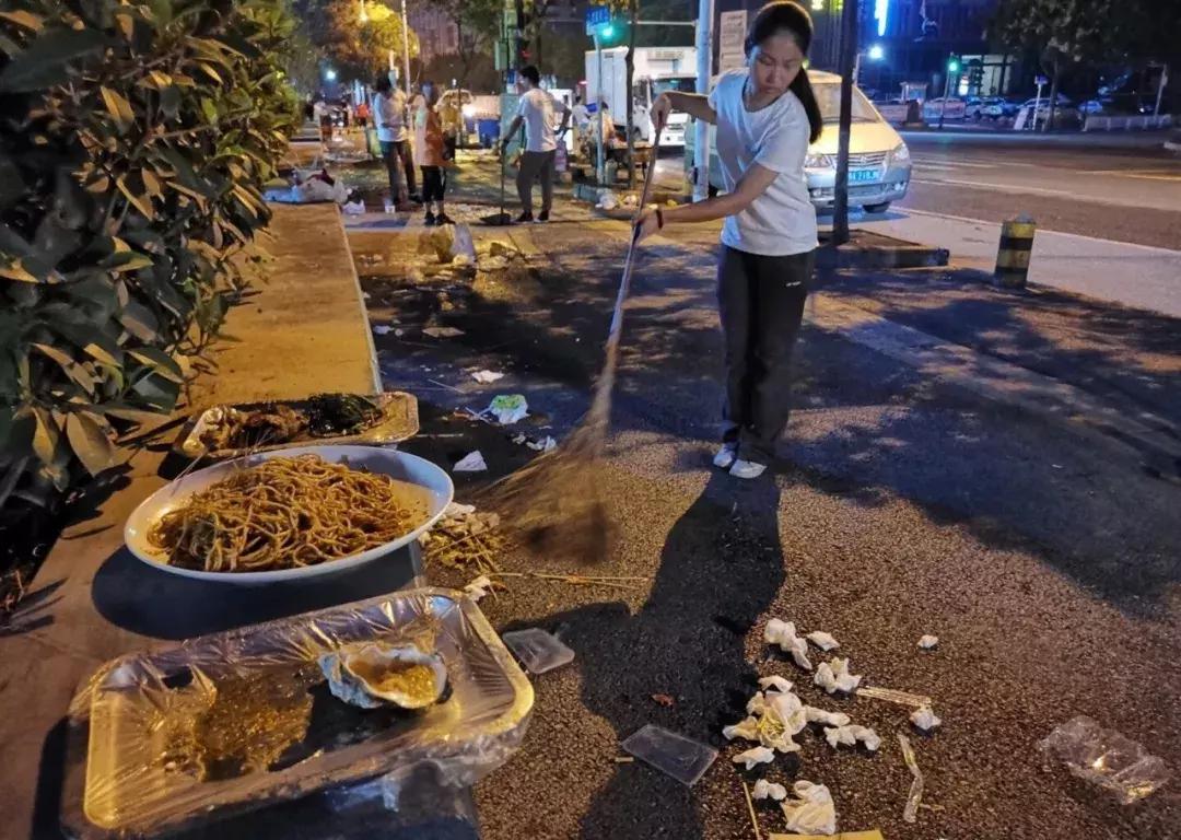 武汉大学生7天深度体验城管生活，结束后他们这样说……