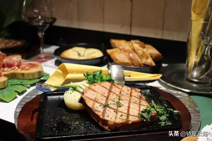 日本又现“神级”迷你购物中心