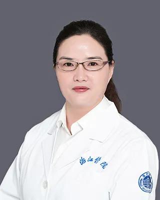 眼前突然出现黑影还很难受,眼前总有黑影飘是怎么了