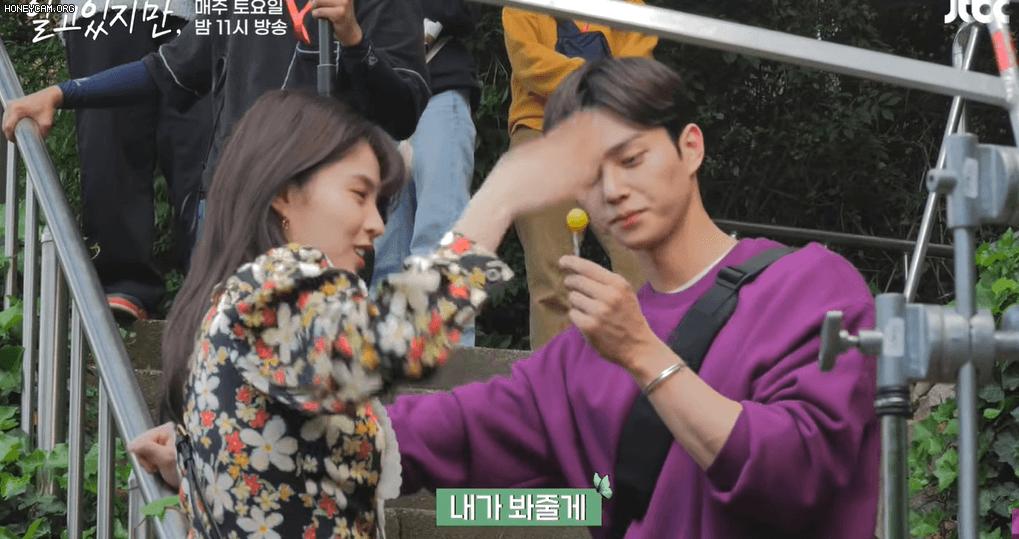 韩素希的穿搭,韩素希中性穿搭