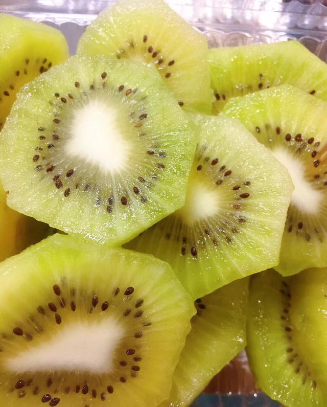 没见过世面的人爱发朋友圈,发什么朋友圈让人感到你见过世面