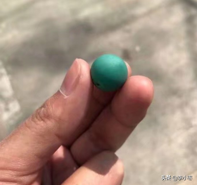 绿松石与菱镁矿鉴别,绿松石和菱镁矿如何区分