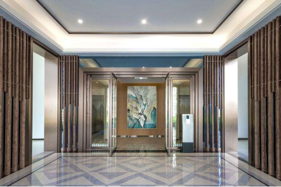 以鸿鹄之志探索未来人生,以青云之志蓄势待高飞