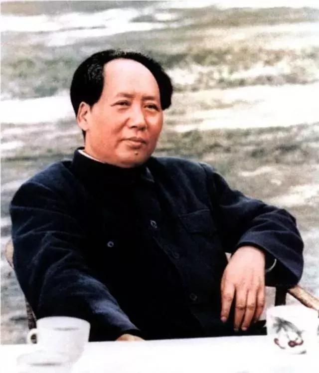 毛主席到底伟大在哪里?总结得真好!