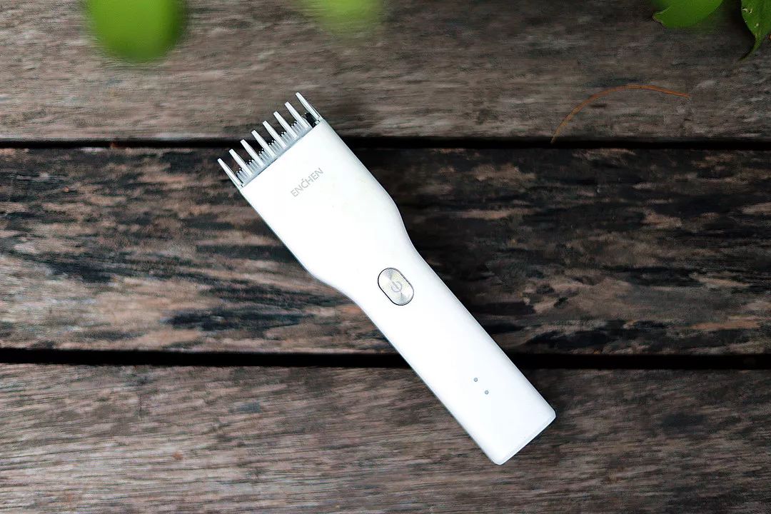 这月的烟钱全靠它了！剪一次就回本的陶瓷刀头理发器