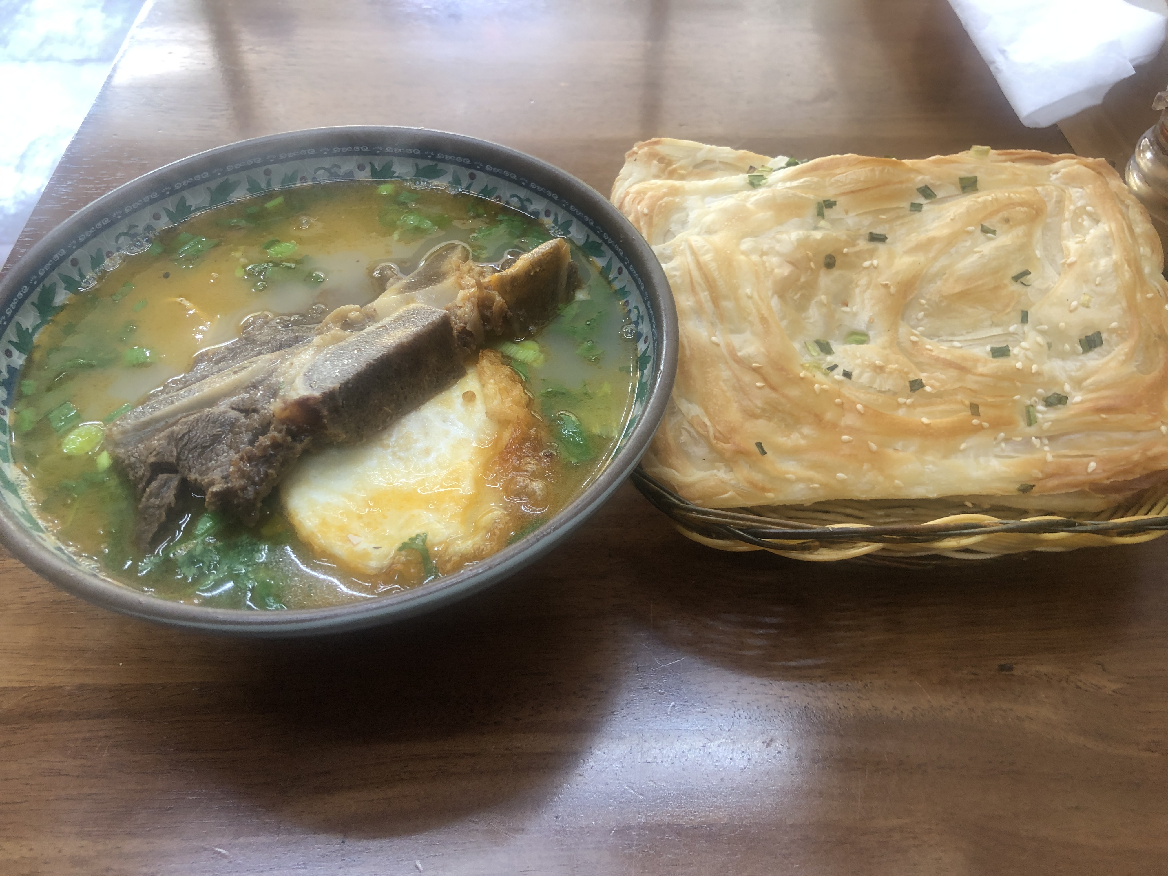 夫妻开店做淮南牛肉汤,夫妻农村开店