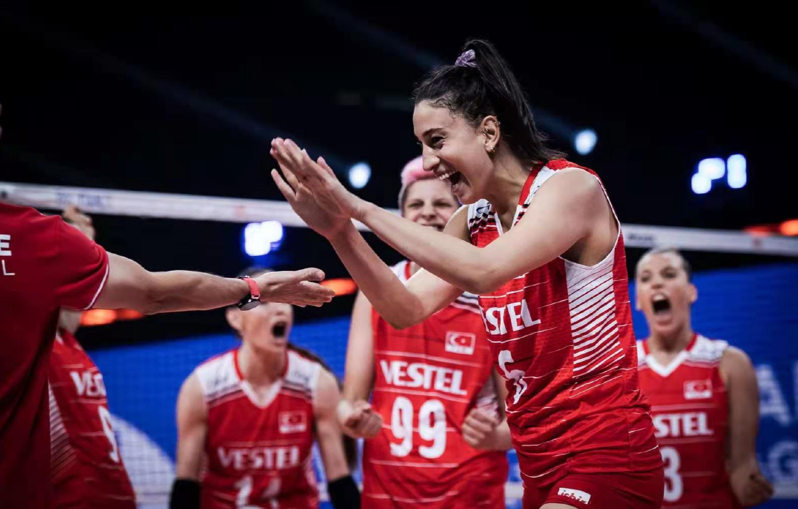 俄罗斯奥运成绩持续下滑,冈察洛娃帮接一传