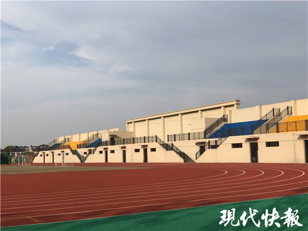 塑胶跑道不达标,镇江校园塑胶跑道