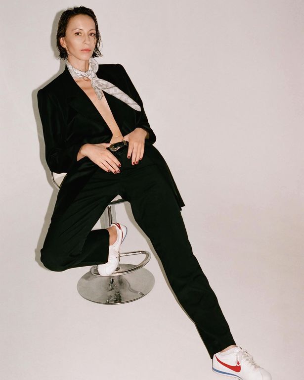 最性感的潮牌为什么是它？MISBHV来啦，全球女生都喜欢它的不乖风