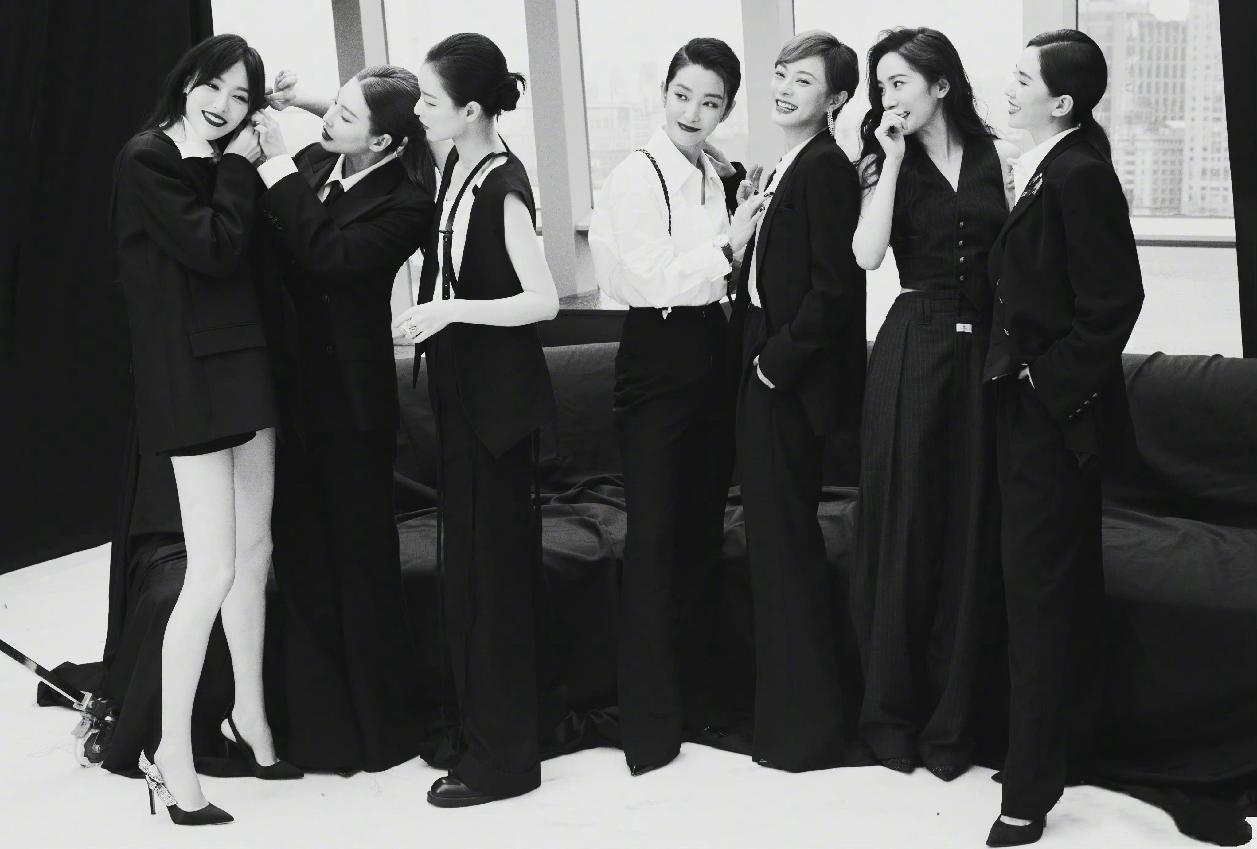 鏃犲嵃鑹搧濂宠鐢疯,鏃犲嵃鑹搧鏈嶈濂宠