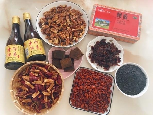 别光喂娃了，即使当了妈，女人也要对自己好一点，在家自制阿胶膏