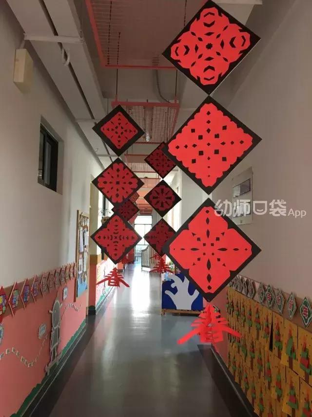 幼儿园元旦新年吊饰环创简单好看,幼儿园元旦墙面挂饰环创