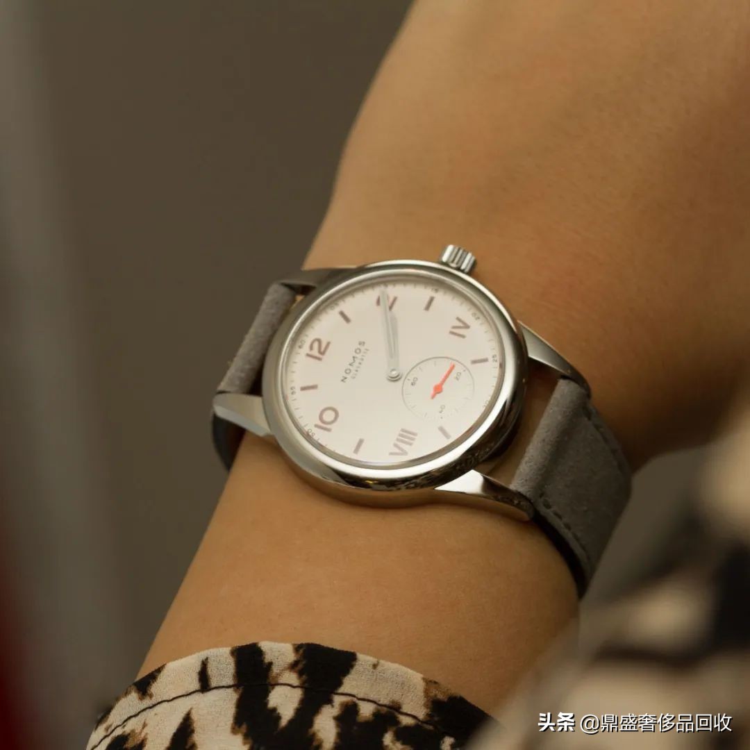 女生手表推荐小众品牌电子手表,女士手表10大名牌瑞士腕表