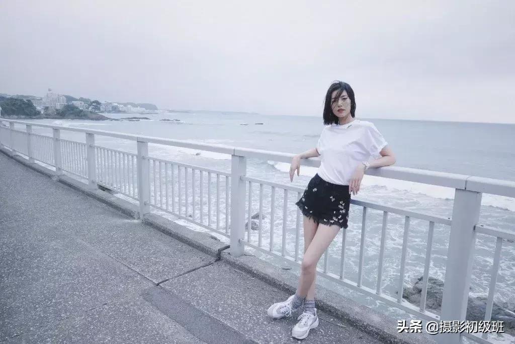 拍照怎么摆姿势更自然,如何拍照姿势不僵硬