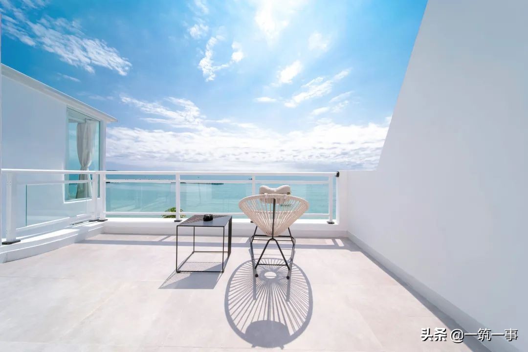 三亚郊外的海边社区,这里藏着“流量密码”还是另一种生活?