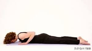 排下腹胀气的瑜伽动作,有助于肠胃消化的瑜伽动作