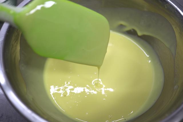 酸奶蛋糕蛋白怎么打发,酸奶别直接喝加四个鸡蛋搅一搅