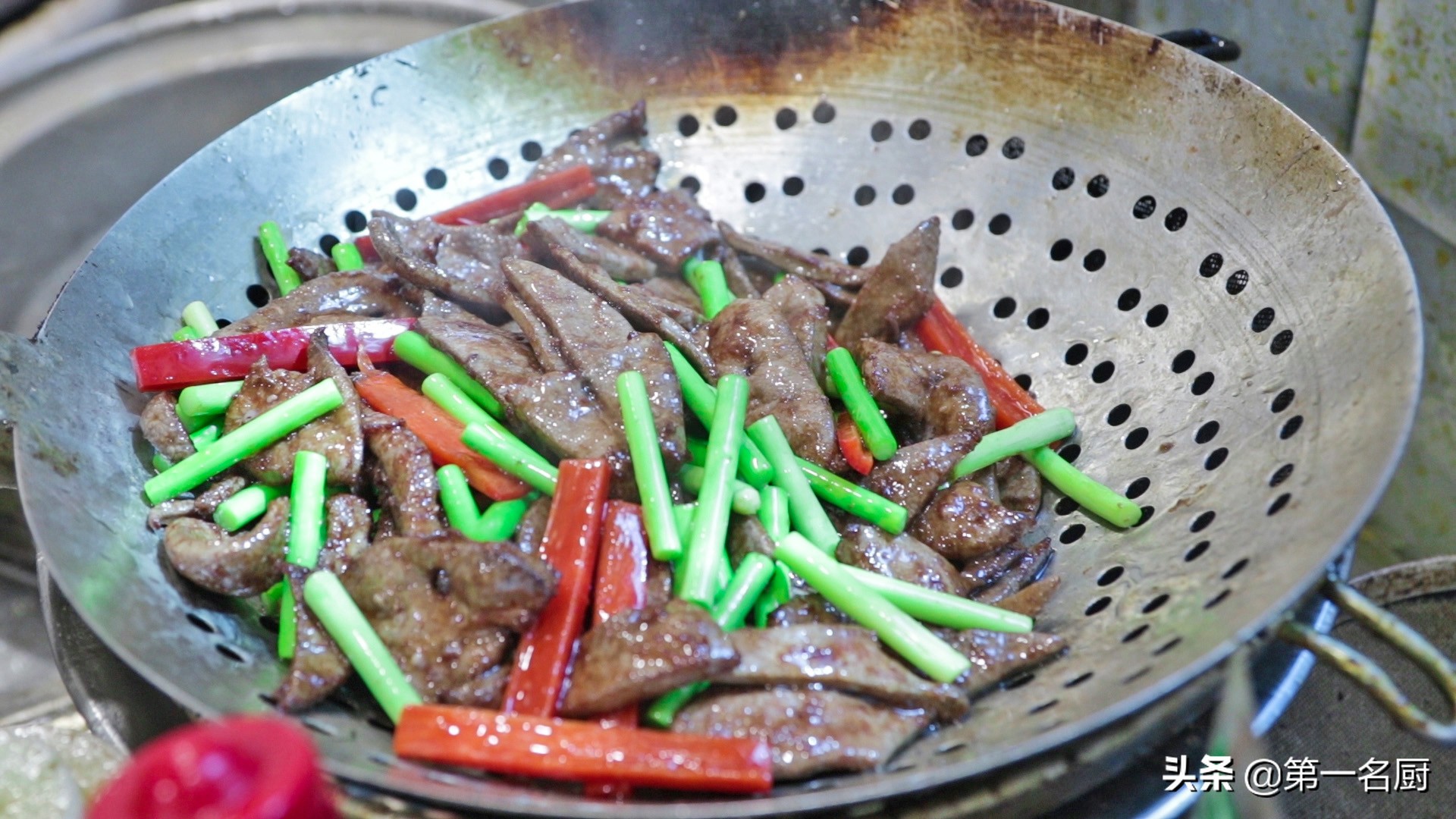 猪肝该怎么弄好吃视频教程,猪肝怎样做入味