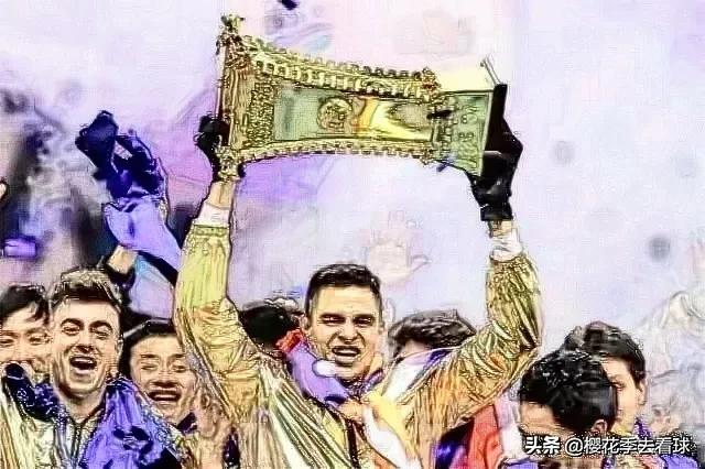 小说｜在2020这个特殊的赛季申花捧起了队史第一座中超奖杯