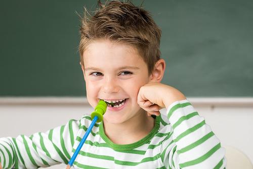 孩子犯错不知反省,孩子犯错总是说不知道怎么回事