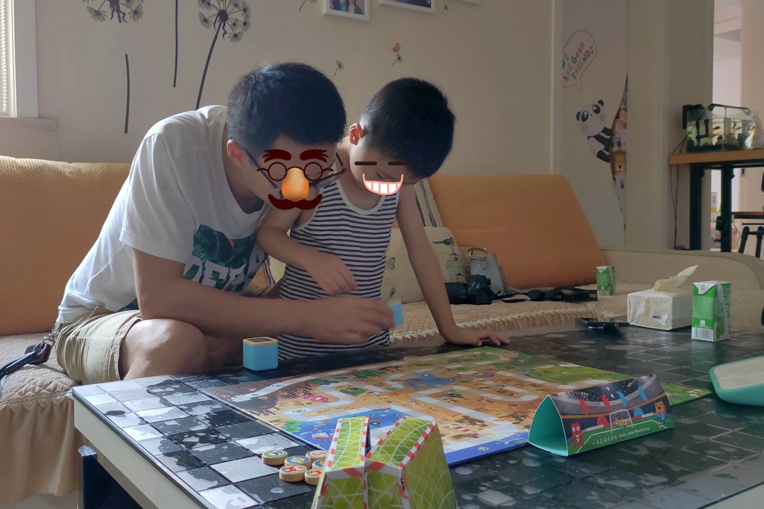 小米儿童玩具机器人,小米儿童智能陪伴机器人联网