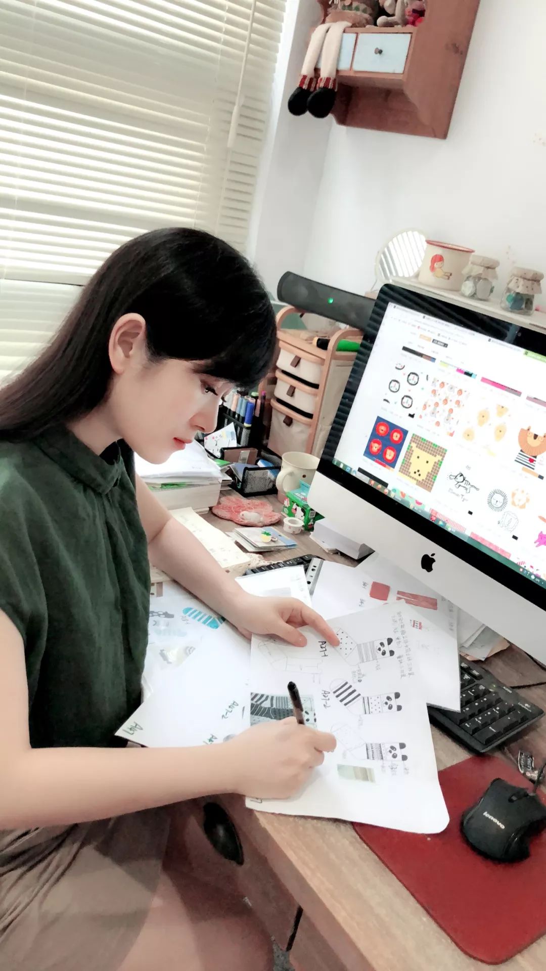 黑丝、“光腿神器”OUT了！她把袜子做成礼物，一天销售1200万