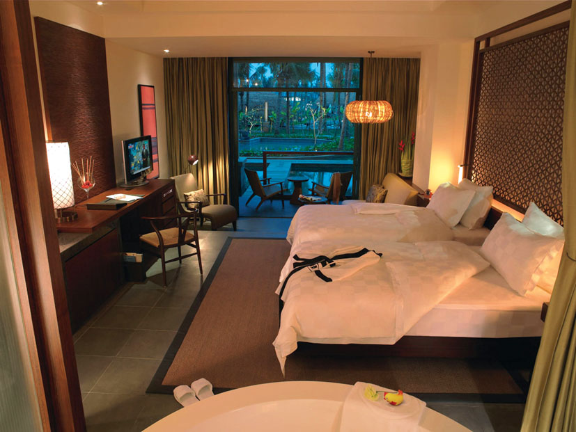 三亚希尔顿酒店多少钱一晚,三亚六月适合旅游度假吗