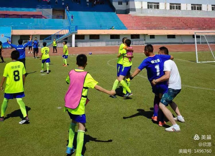 武山县小学校园足球联赛情况,武山县城关三小足球比赛
