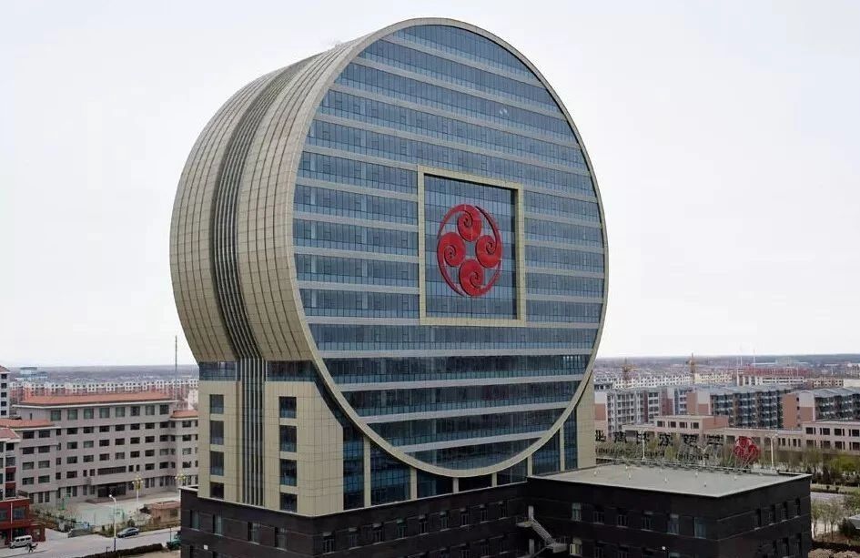 许家印吐槽恒大完整版,许家印亲自设计的恒大足球场