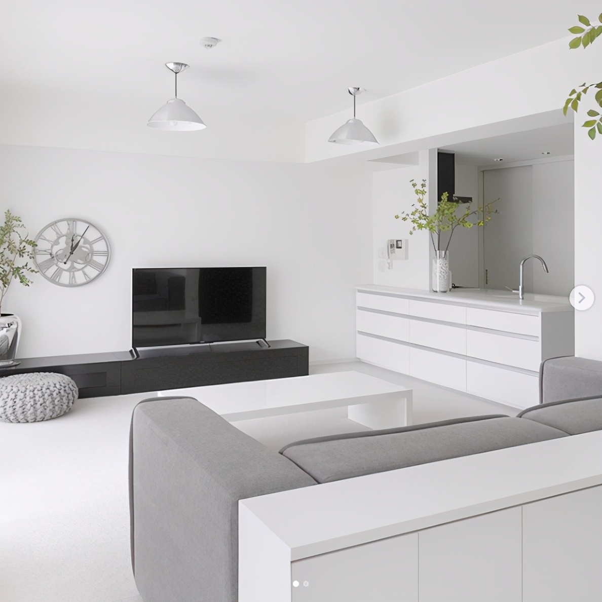 爱了这两间性冷淡系小户型，网友：这才叫一个人的豪宅