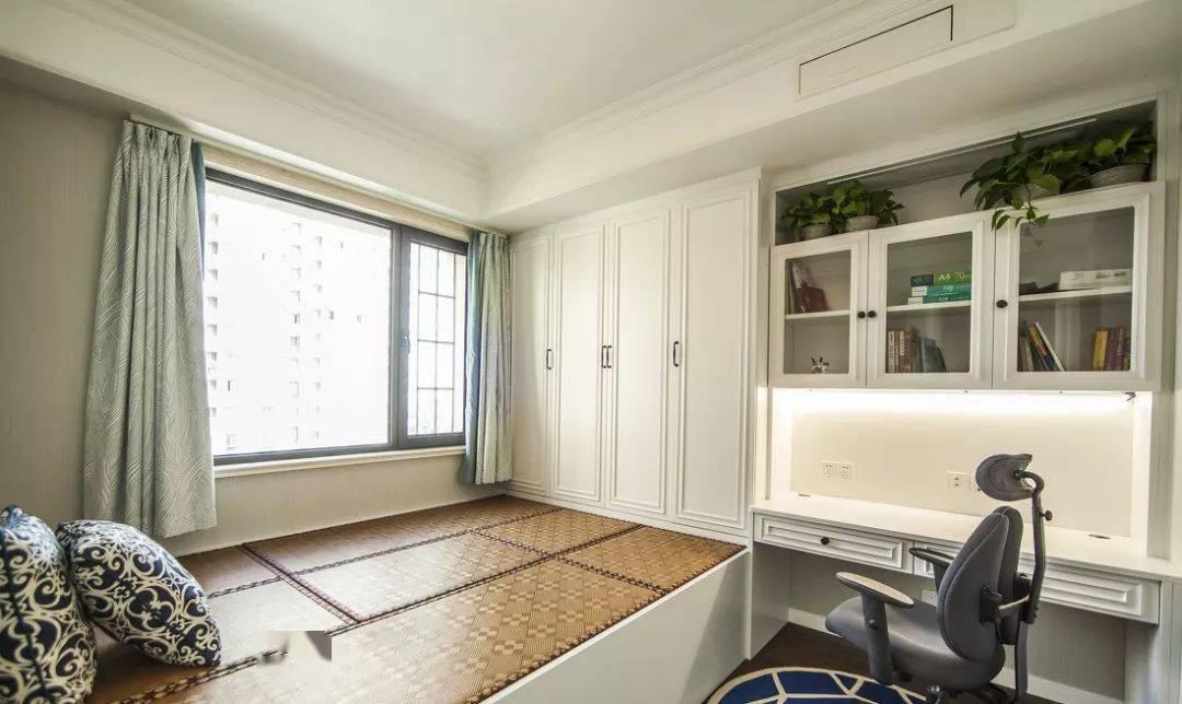 榻榻米怎么设计才能最实用,榻榻米房间实用与美观并重