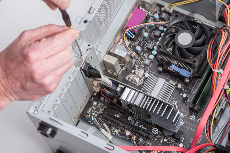 显卡怎么维修视频教程,电脑显卡故障怎么解决的