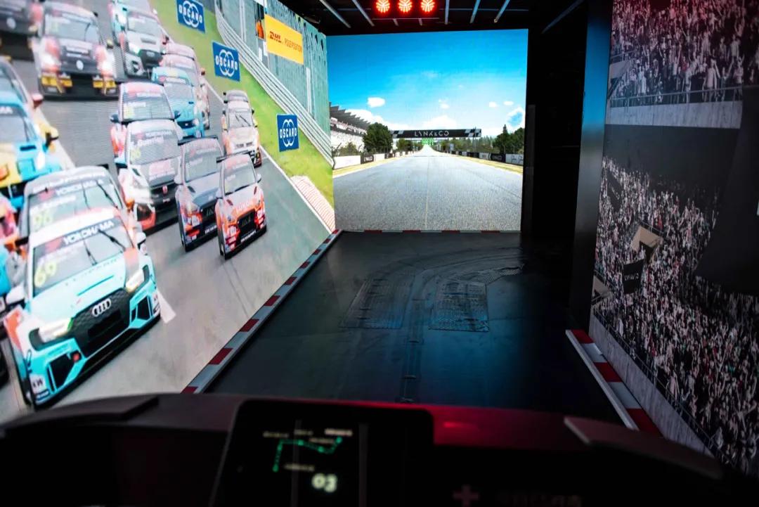 国产家轿不将就，现场堪比迪士尼，北京车展除了新车还看些啥？