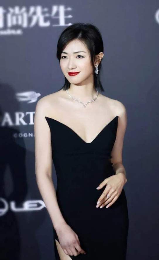 万茜怎么突然红了,万茜是怎么突然就火了