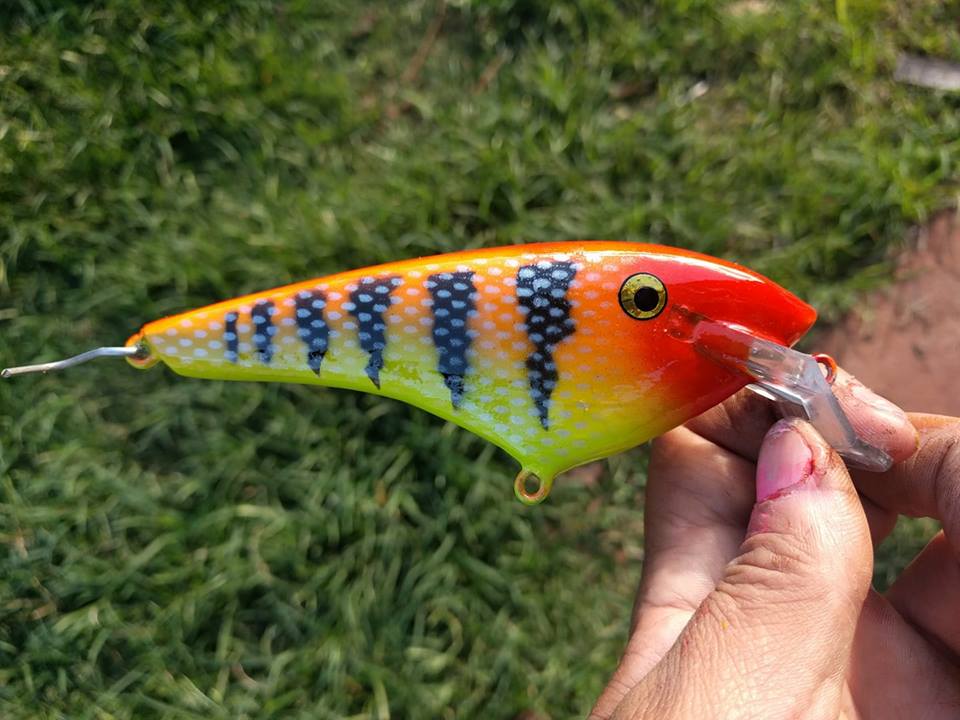 路亚钓鱼穷三代,路亚如何做假饵