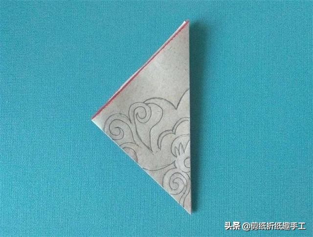 有关非遗小传人剪纸的导入视频,剪纸小手艺分享