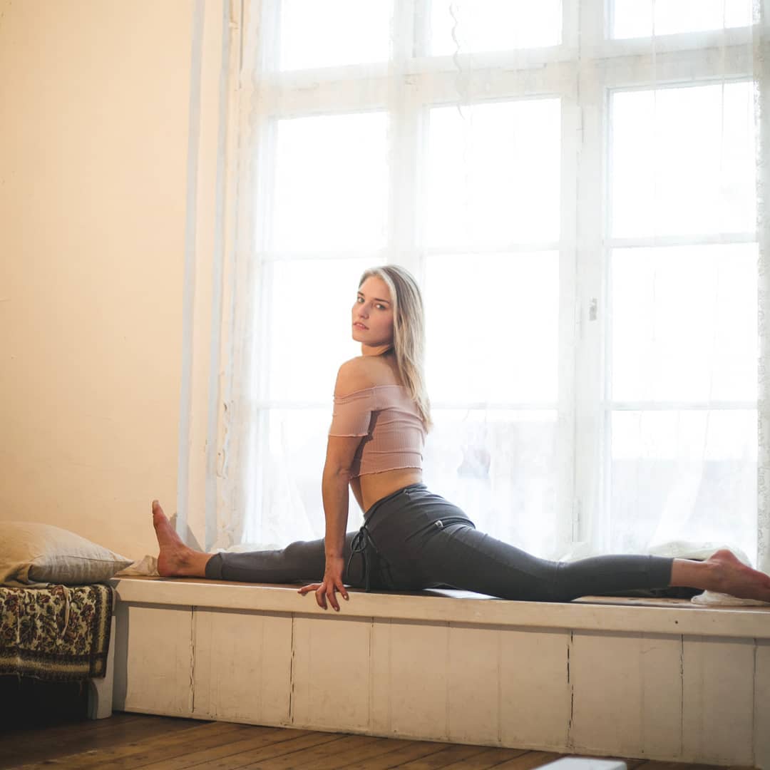 秋名山车神周杰伦余文乐赛车,秋名山车神余文乐开什么车