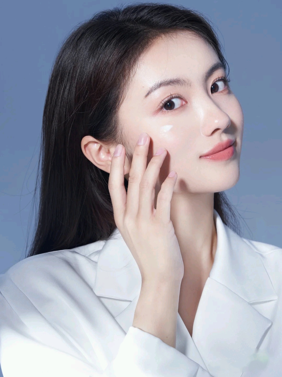 兰蔻护肤品好用还是海蓝之谜好用,兰蔻雅诗兰黛海蓝之谜哪个好卖