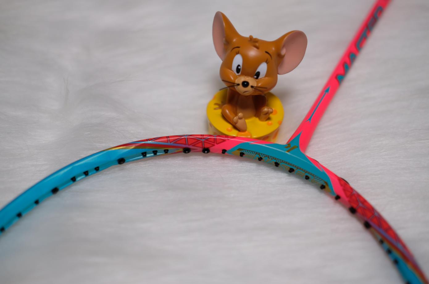 飞云零狼矩阵球拍测评,川崎大师900羽毛球拍实战