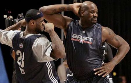 库里全明星被字母哥隔扣中文解说,库里全明星赛16记三分奥尼尔