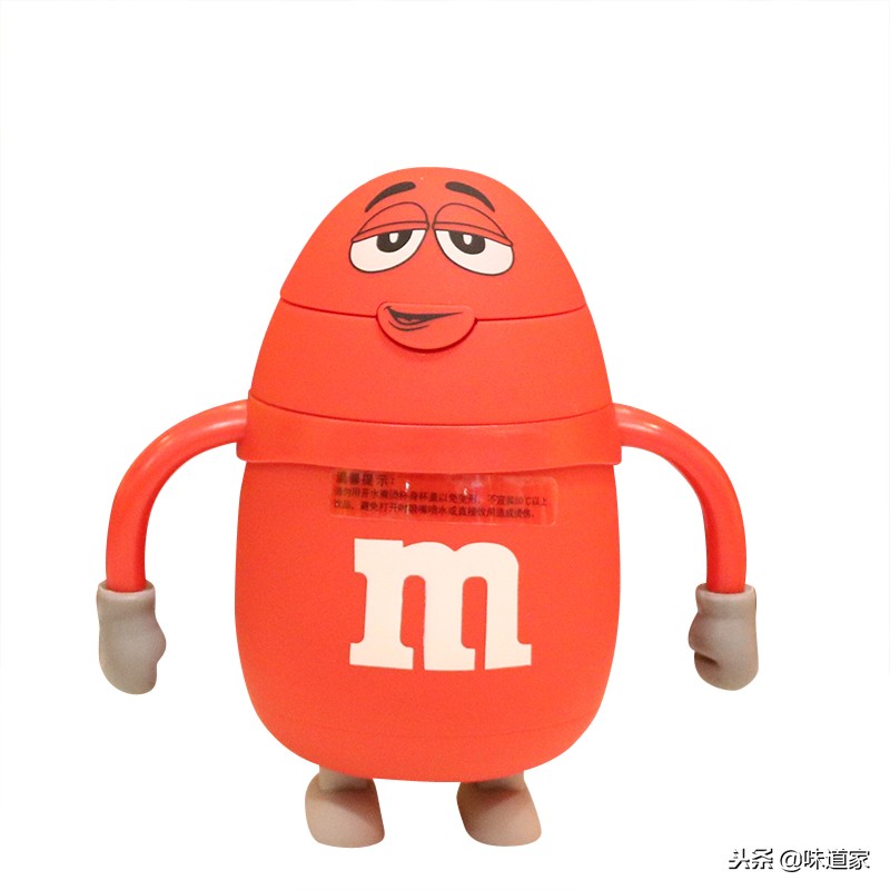 有了吸管勺子方便多了,有了吸管喜欢喝水