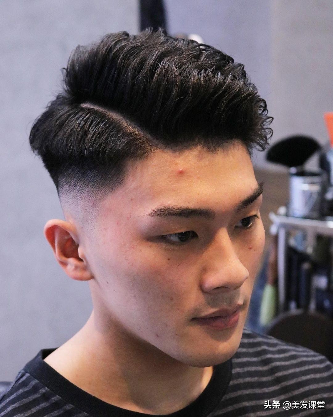 超火的男士凌乱油头造型,男生发型2020潮流短碎盖